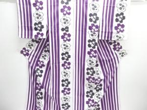 未使用品　縞に桜模様単衣小紋着物